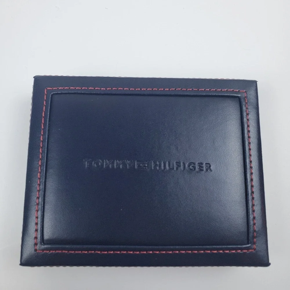 Tommy Hilfiger Premium Men's Brown Leather Bifold Wallet RFID Protection NIB